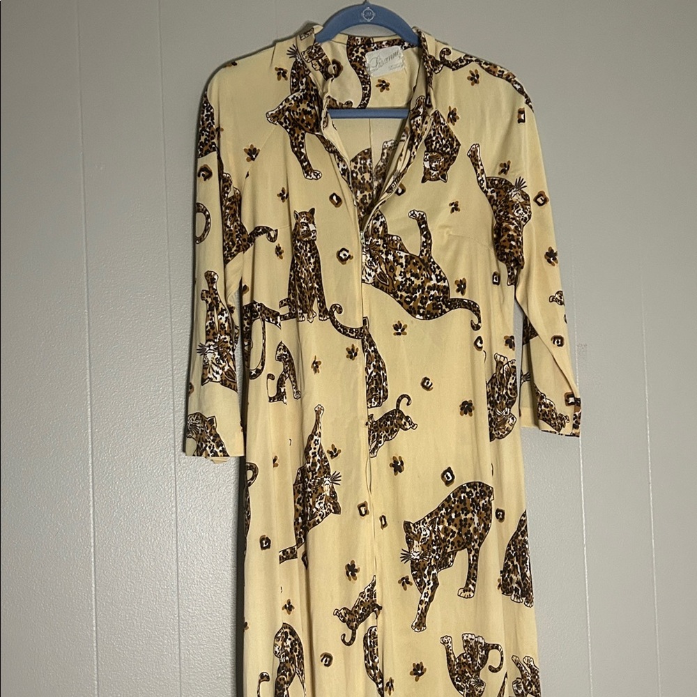 Vintage Lisanne leopard loungewear nightgown